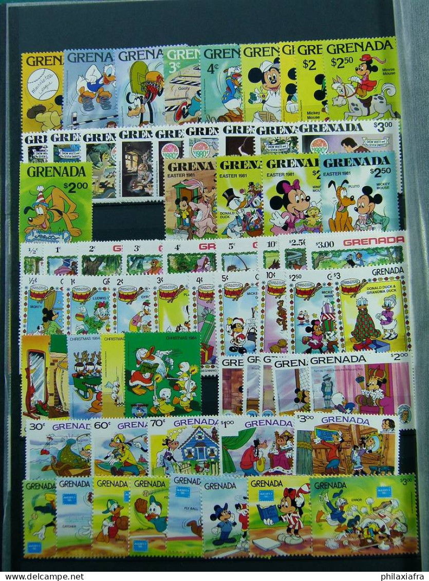 Immense stock de timbres et BF, neufs**  thème Disney sur 2 Classificateurs