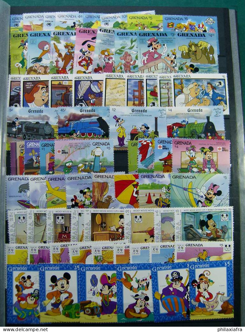 Immense stock de timbres et BF, neufs**  thème Disney sur 2 Classificateurs