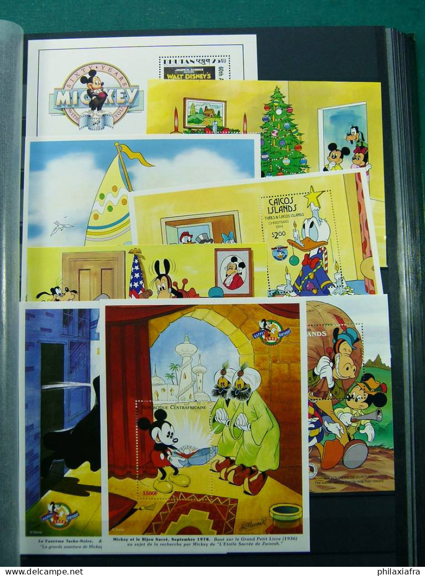 Immense stock de timbres et BF, neufs**  thème Disney sur 2 Classificateurs