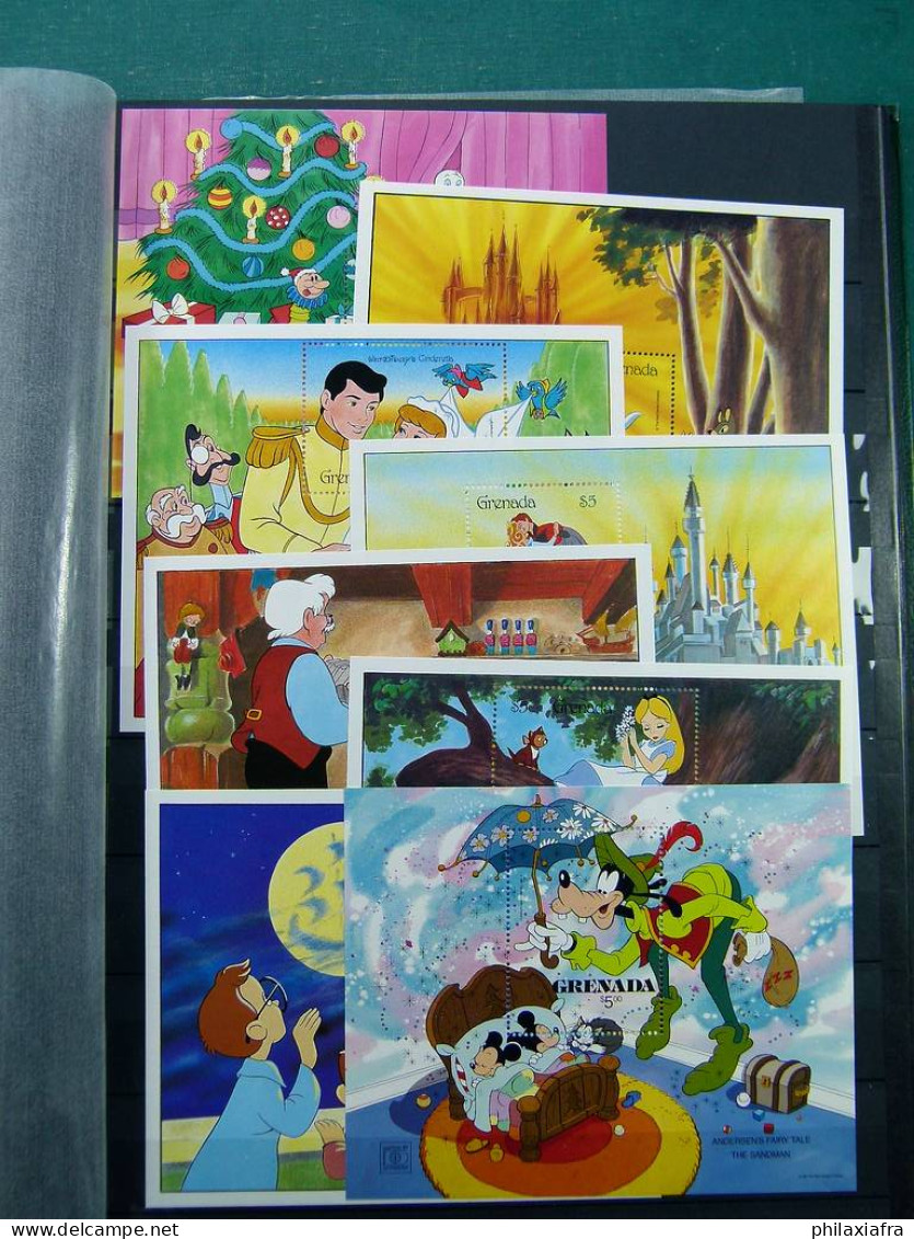 Immense stock de timbres et BF, neufs**  thème Disney sur 2 Classificateurs