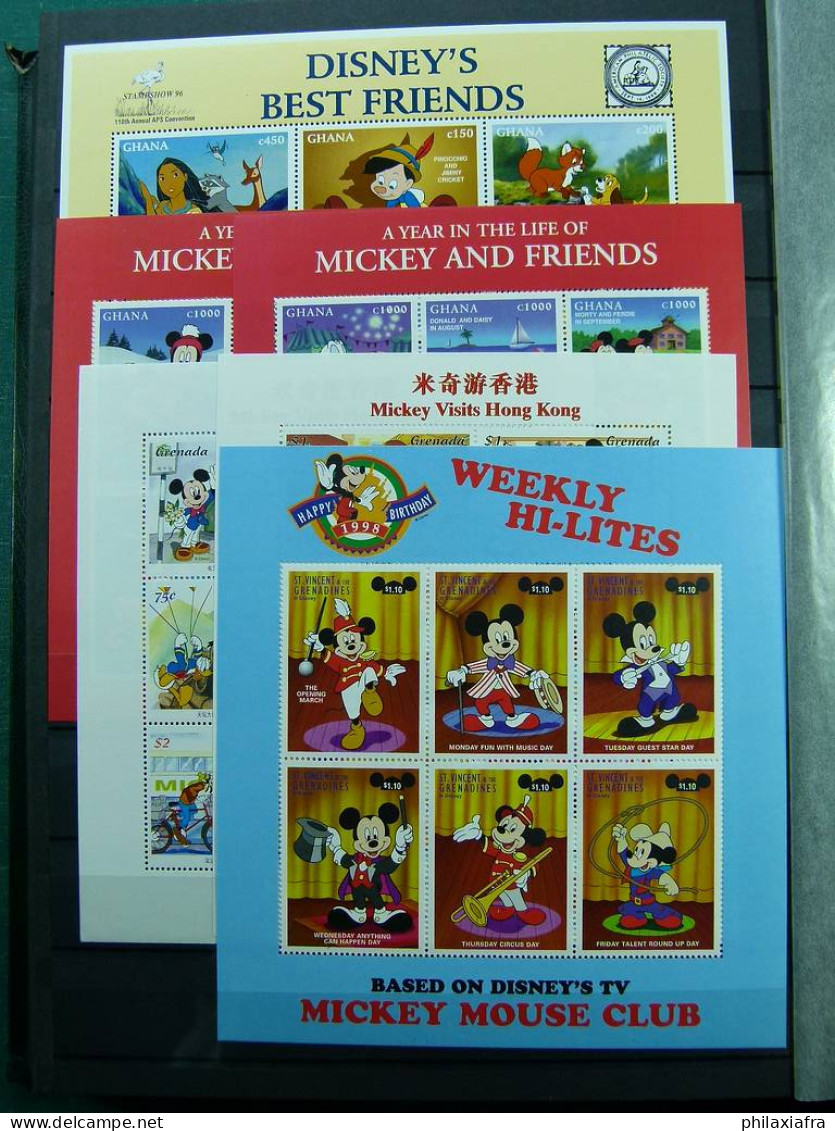 Immense stock de timbres et BF, neufs**  thème Disney sur 2 Classificateurs