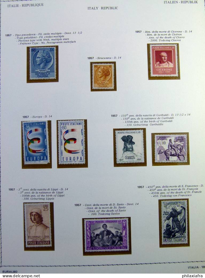 Collection République d'Italie album 1945-1968, timbres, surtout neufs** avancés