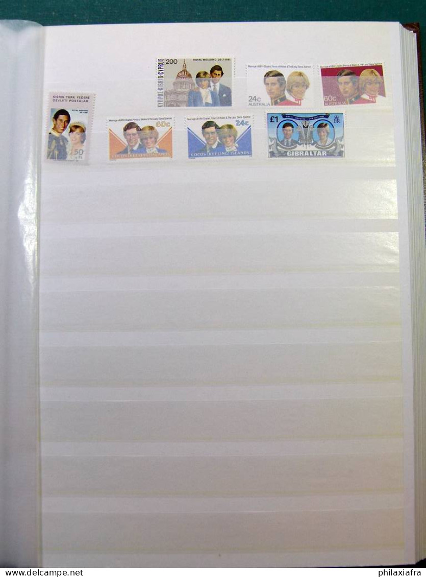 Collection thème Mariage royal, classificateur avec neufs ** timbres