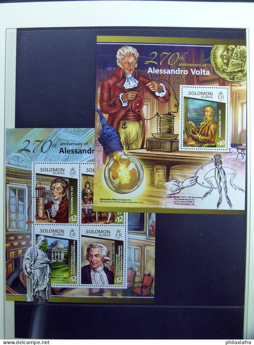 Lot thème scientifiques album timbres neufs et oblitéré Histoire postale