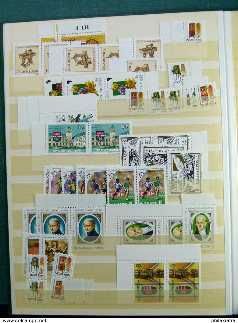 Collection Hongrie, Classificateur De 1988 à 1991, Timbres, Neuf ** Srépétès - Collections