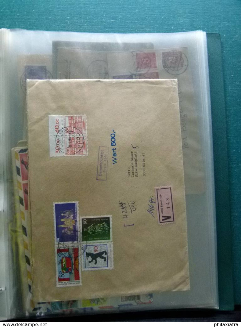 Collection D'histoire Postale Enveloppes Et Cartes Postales Surtout Voyage  - Collections (en Albums)