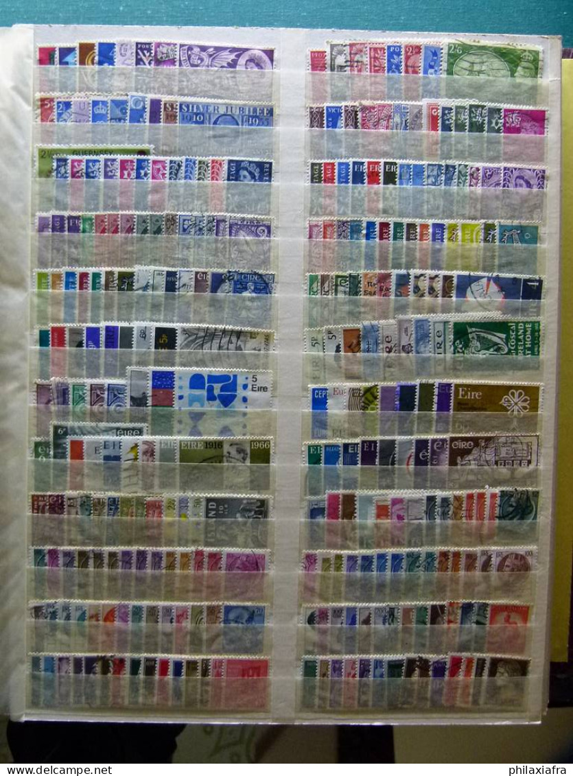 Collection Europe classificateur timbres surtout oblitéré de la periode classiqu