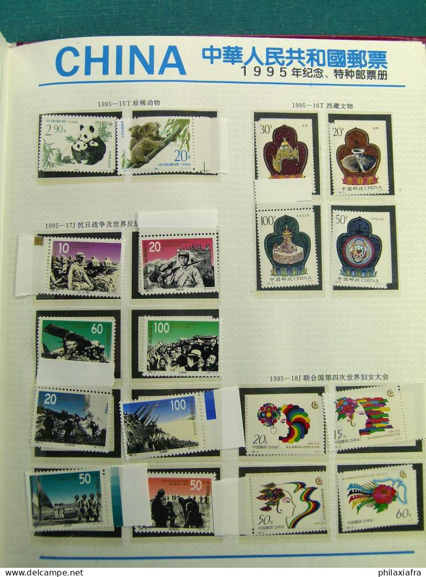 Collection Chine, de 1993 à 1995, avec timbres neufs ** sans charnière, sur 3 