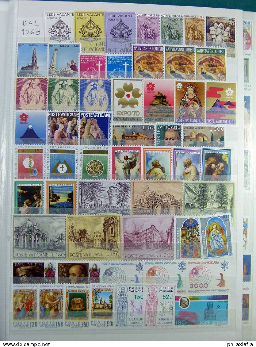 Collection Vatican, De 1963 à 2013, Avec Timbres Neufs ** Sans Charnière, En S - Collections