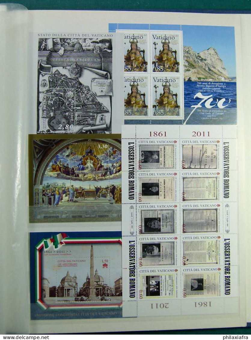 Collection Vatican, de 1963 à 2013, avec timbres neufs ** sans charnière, en s