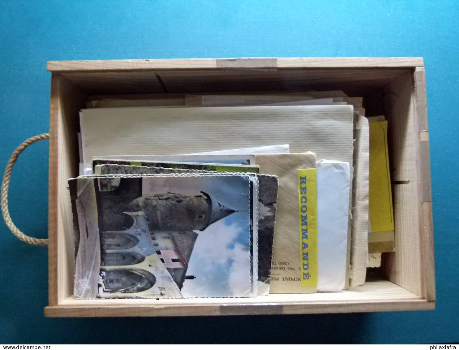 Lot France D'histoire Postale Boite: Enveloppes Et Cartes Postales Jusque '90  - Collections