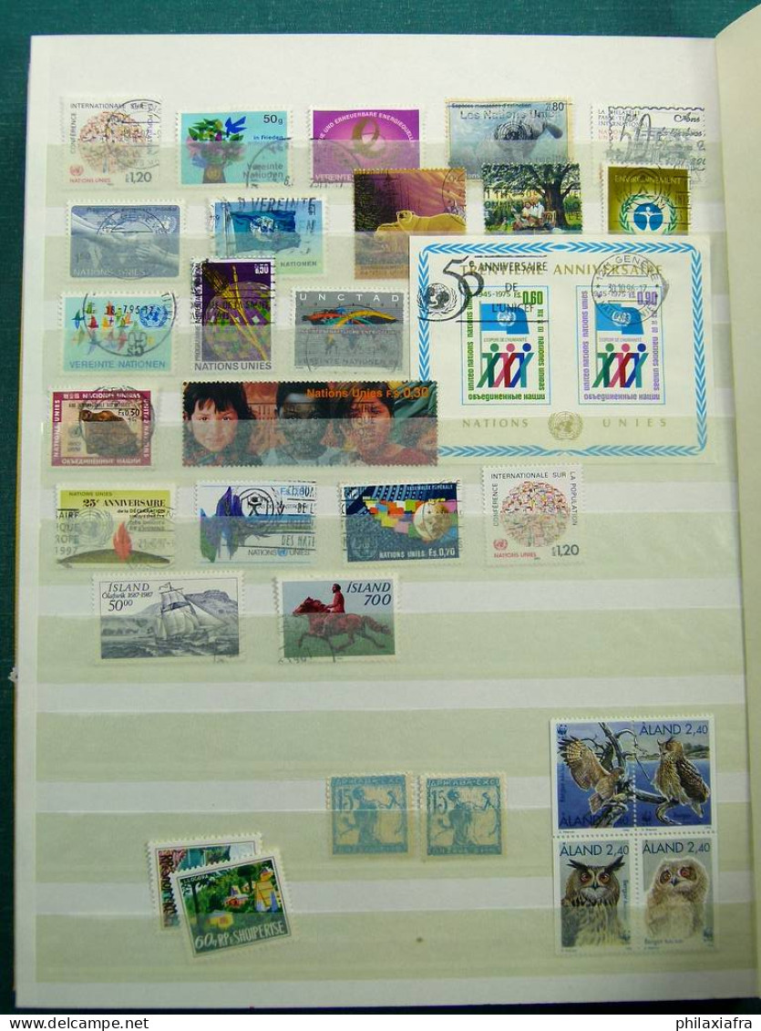 Collection Europa, avec timbres neufs et oblitérés.