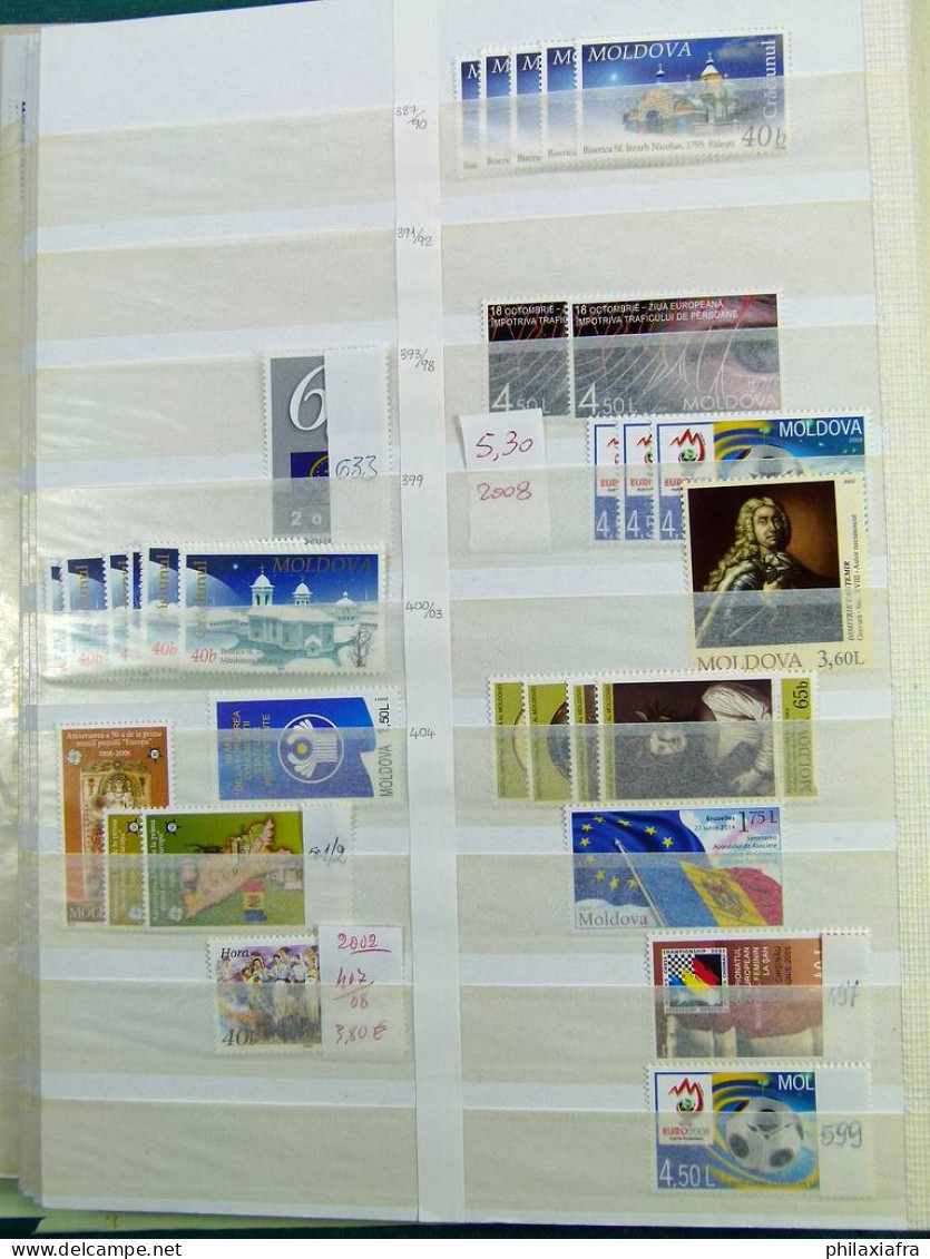 Collection Moldavie, sur classeur, de 1992 à 2008, avec timbres neufs ** sans c