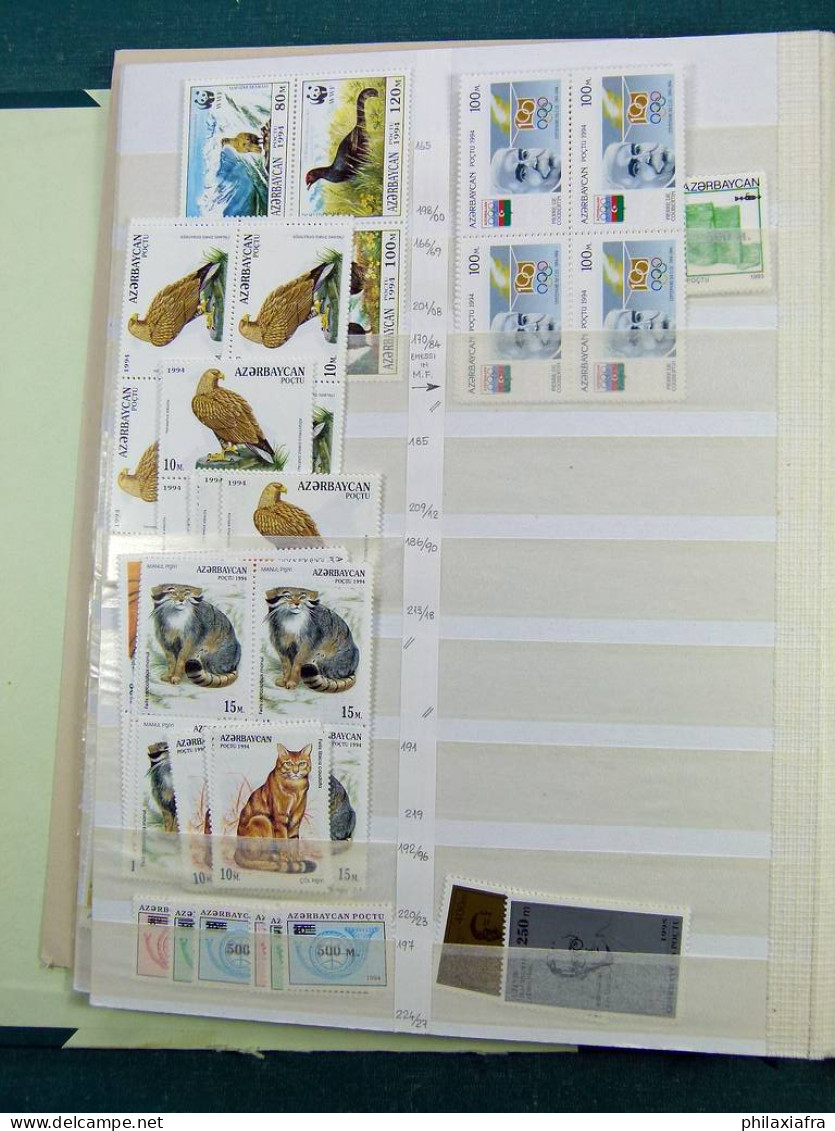 Collection Azerbaïdjan, Sur Classeur, De 1992 à 2010, Avec Timbres Neufs ** Sa - Azerbaijan