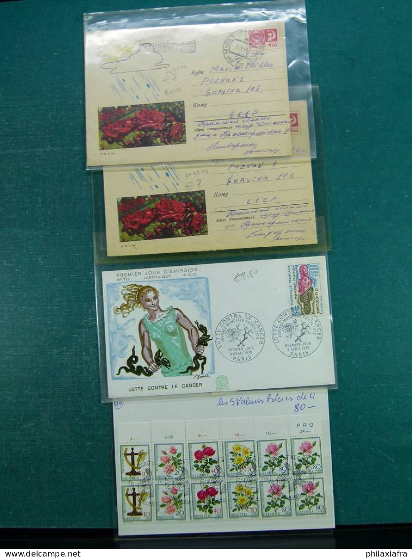 Collection sur le thème des fleurs, avec timbres neufs et oblitérés, envelopp