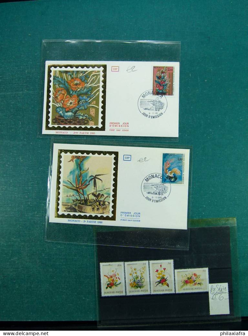 Collection sur le thème des fleurs, avec timbres neufs et oblitérés, envelopp