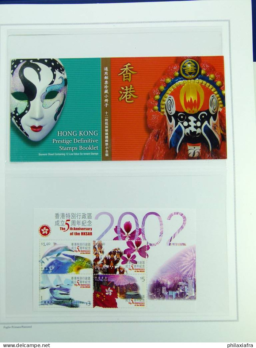 Collection Hong Kong, sur album, avec feuillets et livrets** neufs sans charniè