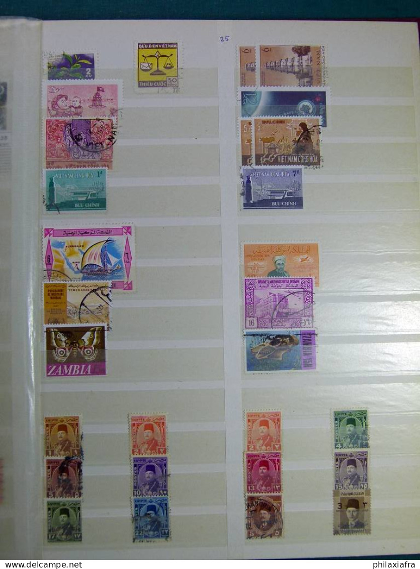 Collection Mondo, avec des timbres usés, même répétés.