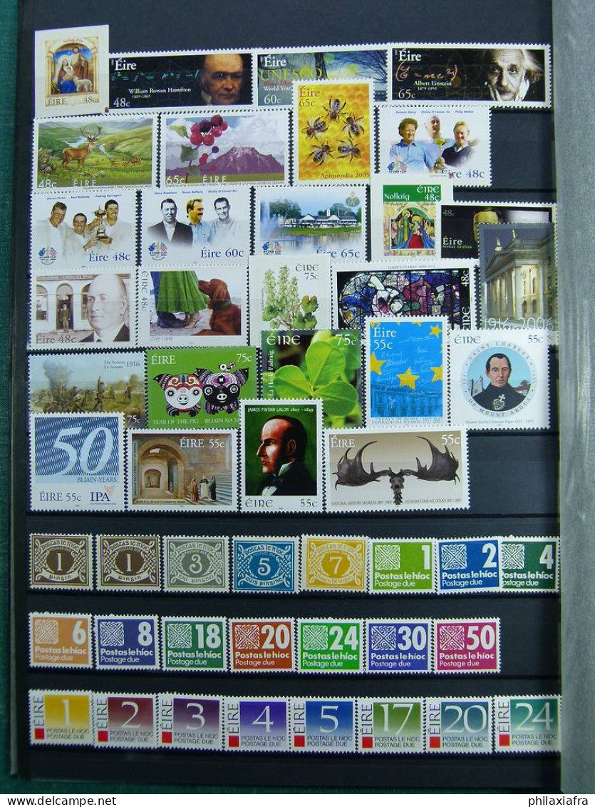 Collection Irlande, De 1966 à 2007, Avec Timbres Et BF ** Neufs  - Collections, Lots & Séries