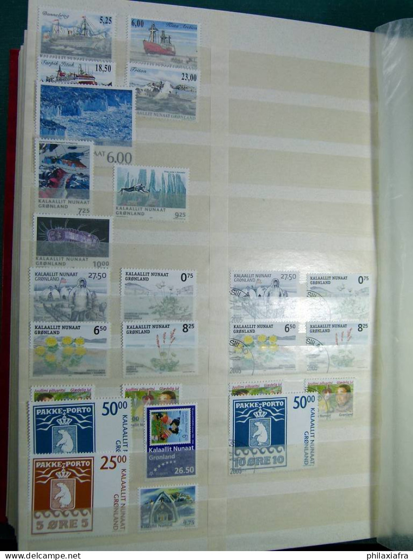 Collection Groenland, sur classeur, du début à 2009, avec timbres, dépliants,