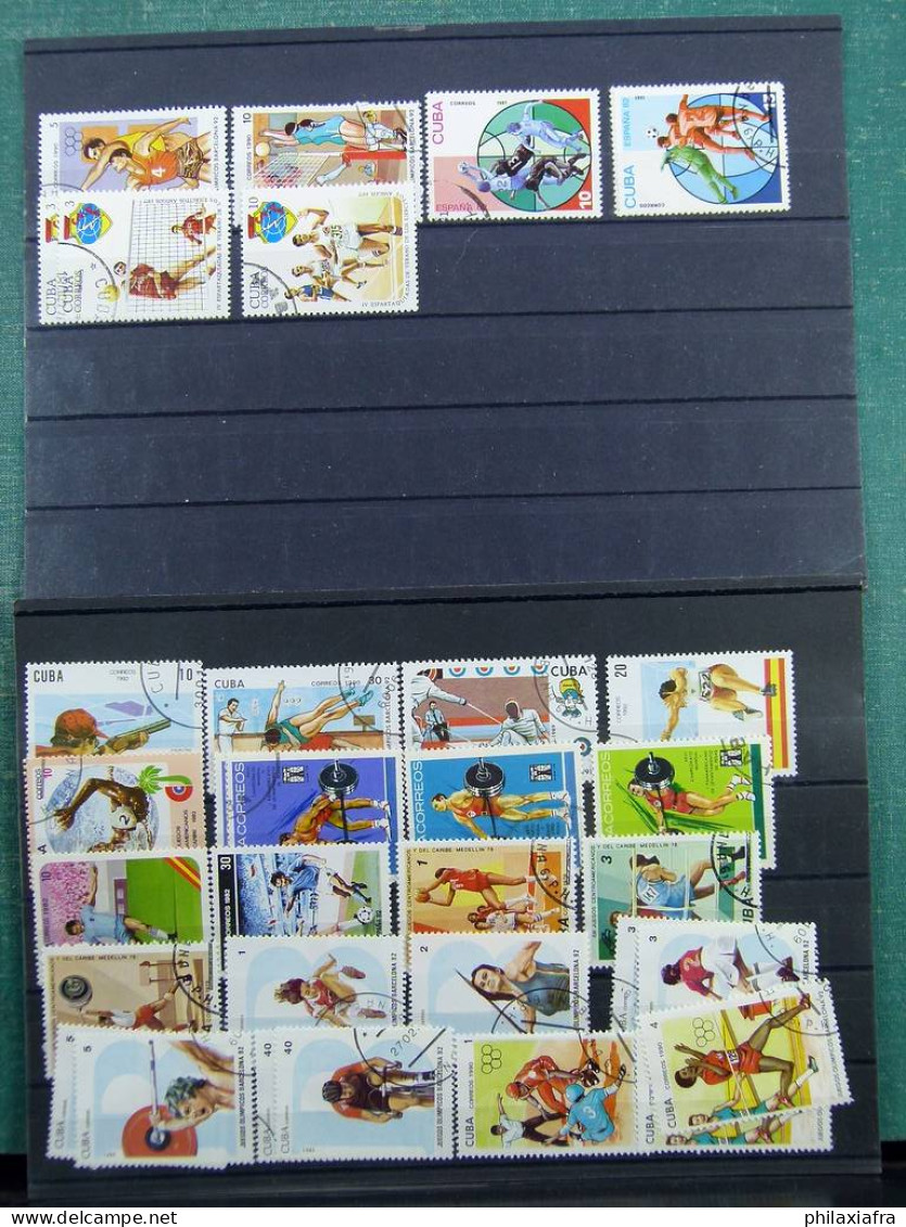 Collection Amérique Du Sud, Avec Timbres Neufs Et Oblitérés, Sur Cartes. - Autres - Amérique