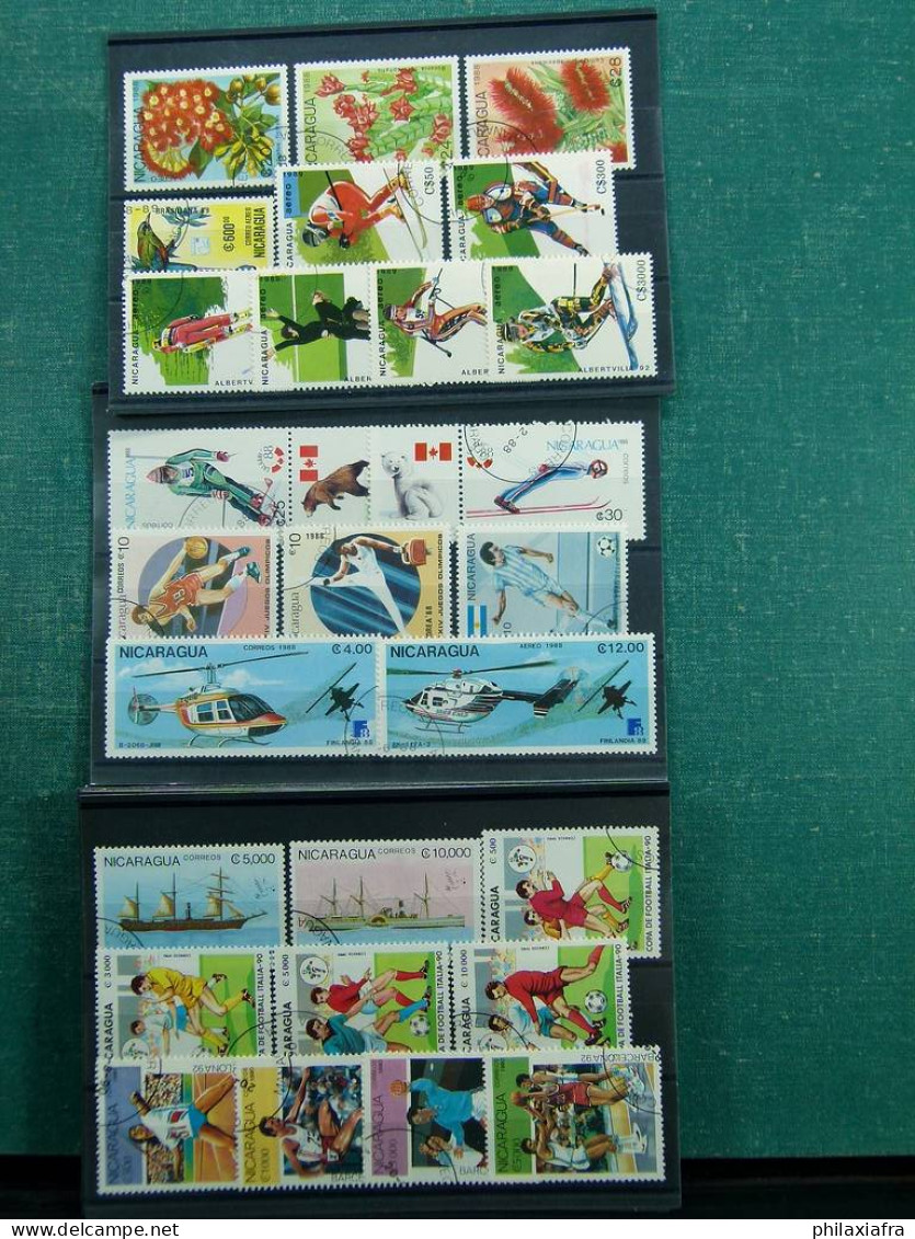 Collection Amérique du Sud, avec timbres neufs et oblitérés, sur cartes.