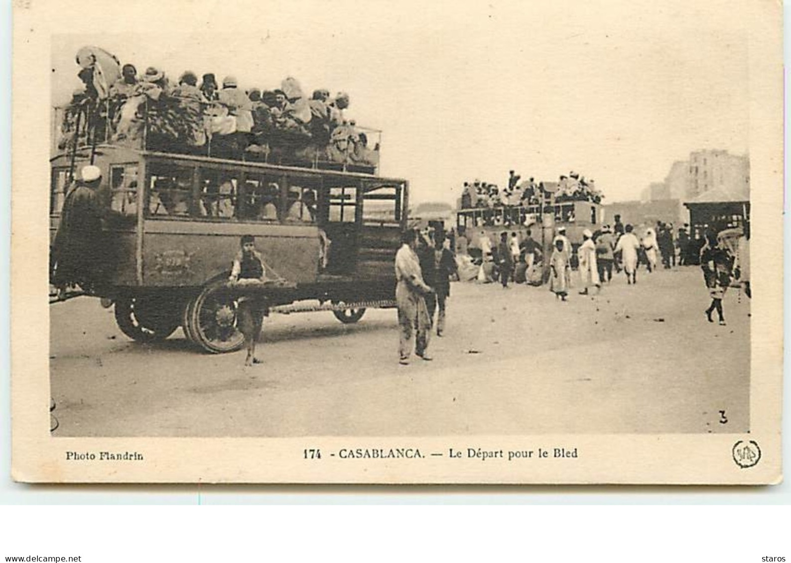 CASABLANCA - Le Départ Pour Le Bled - Casablanca