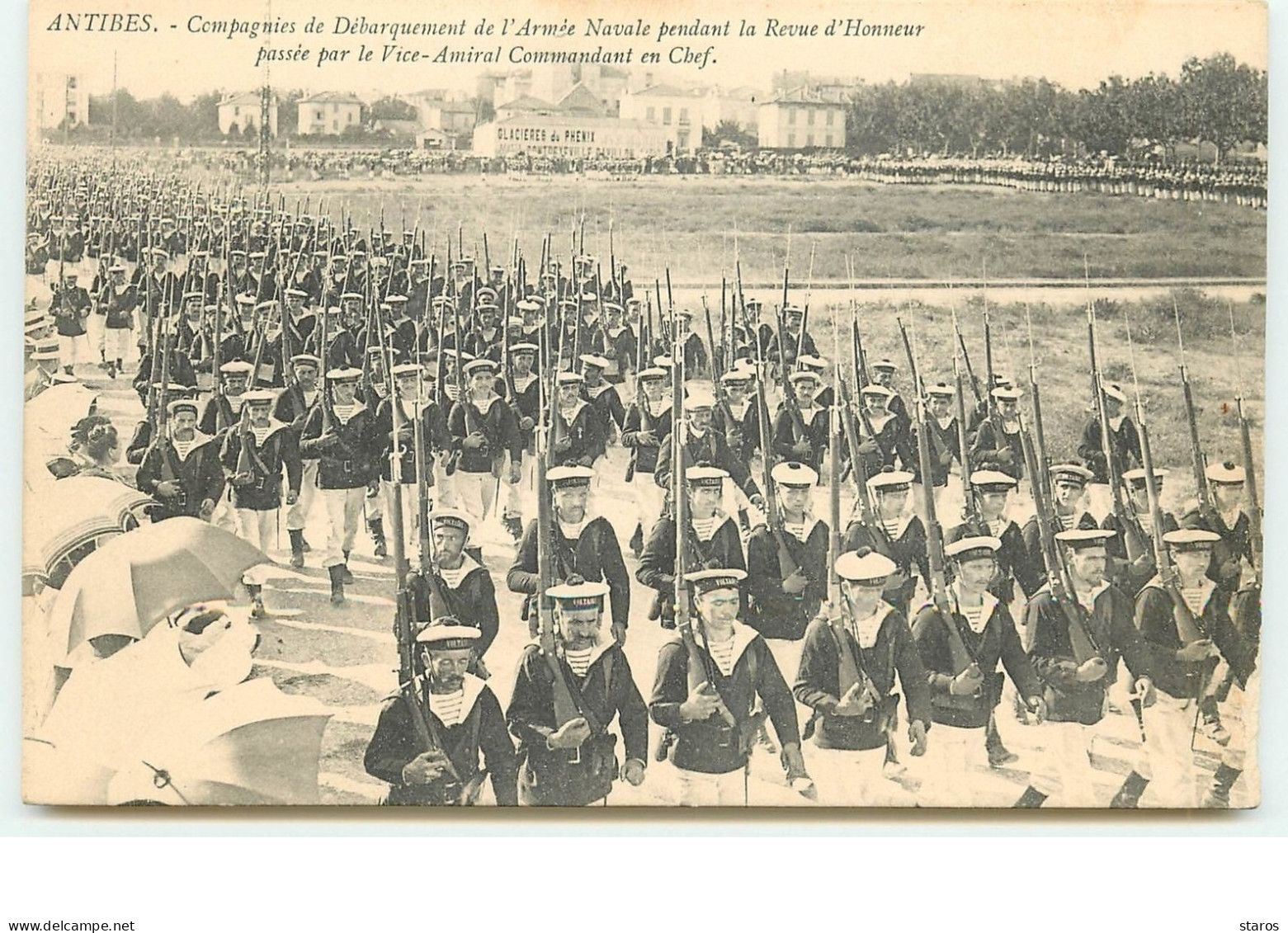 ANTIBES - Compagnies De Débarquement De L'Armée Navale Pendant La Revue D'Honneur ... - N°11 - Autres & Non Classés