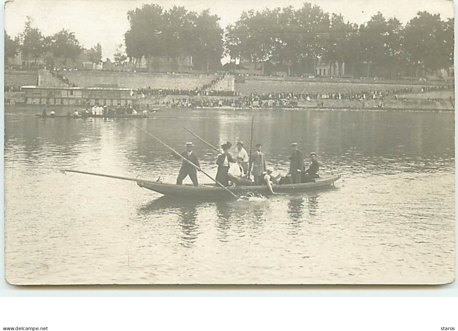 Carte-Photo - Fête Nautique - Hommes Dans Une Barque - Couhétérac - Le Croisic - To Identify