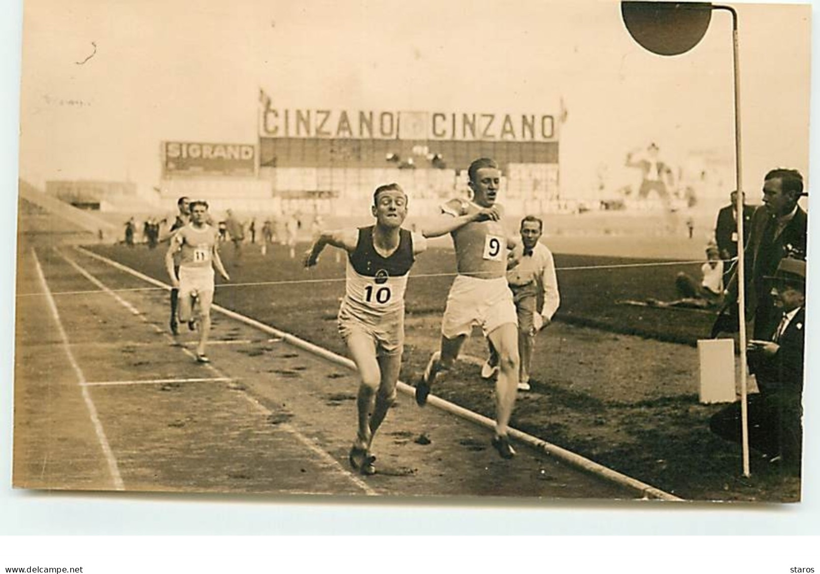 Carte Photo - Match D'athlétisme France-Finlande à Colombes 1929 - Coureurs Finlandais Et Français - Athlétisme