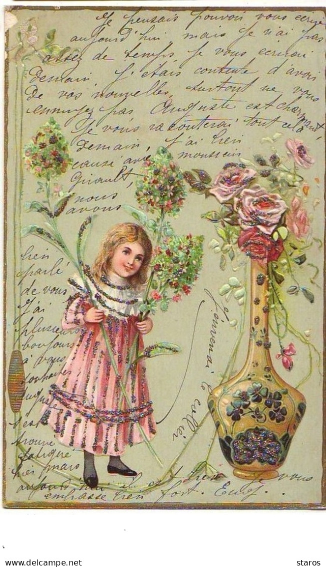 Carte Gaufrée Et Paillettes - Fillette Portant Des Fleurs Près D'un Vase - Andere & Zonder Classificatie