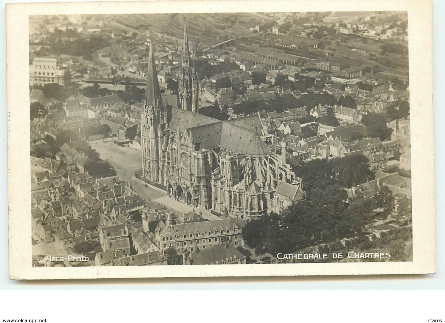 Cathédrale De CHARTRES - Aero Photo - Chartres