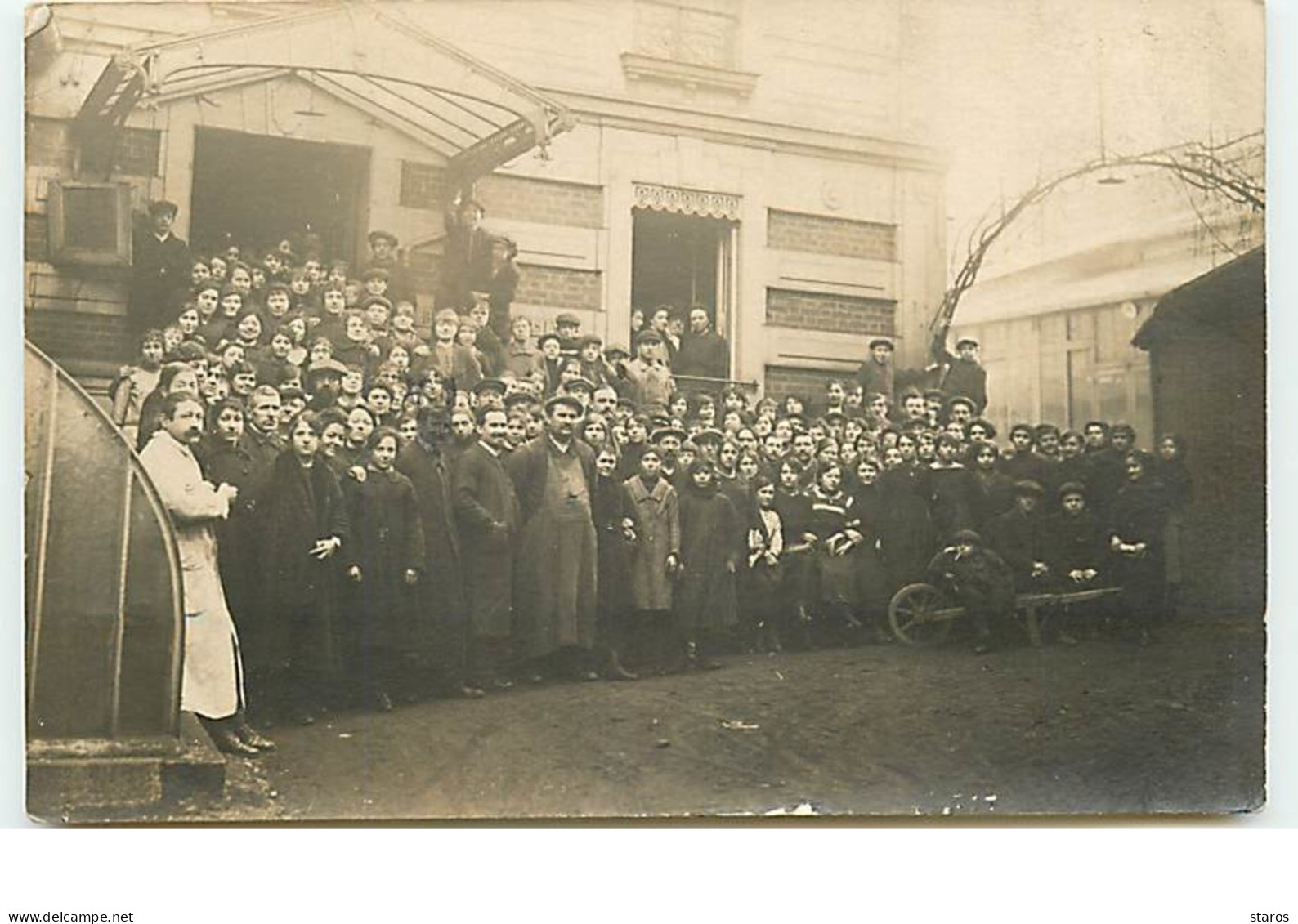 Carte-Photo - Personnel D'une Usine ? - To Identify