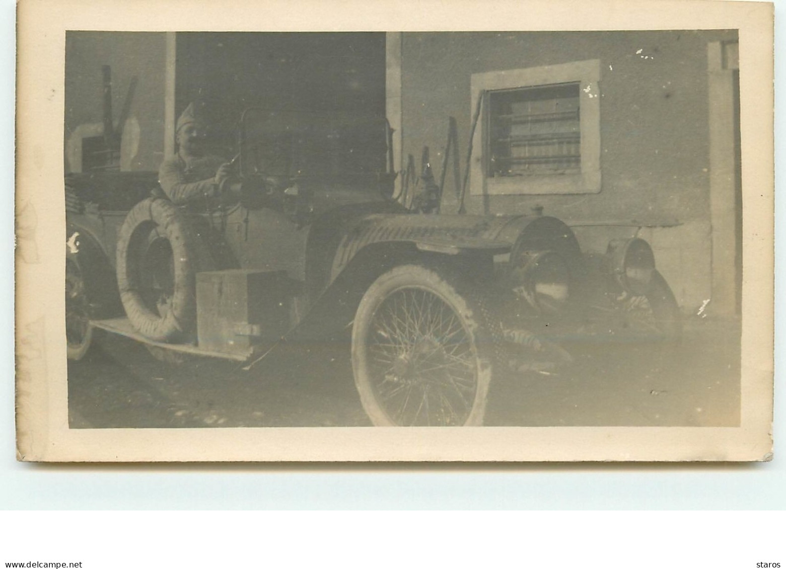 Carte-Photo - Militaire Dans Une Voiture - Other & Unclassified