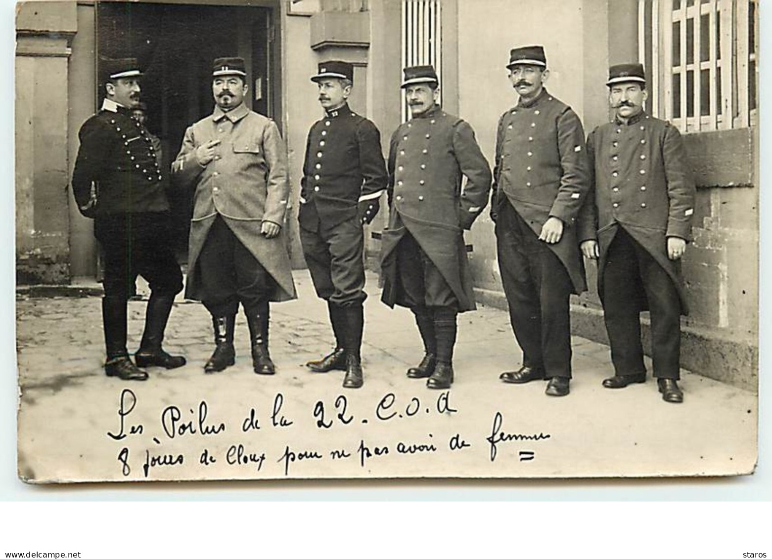 Carte-Photo - Les Polius De La 22 C.O.A. - Caserne Tour Maubourg - Regiments