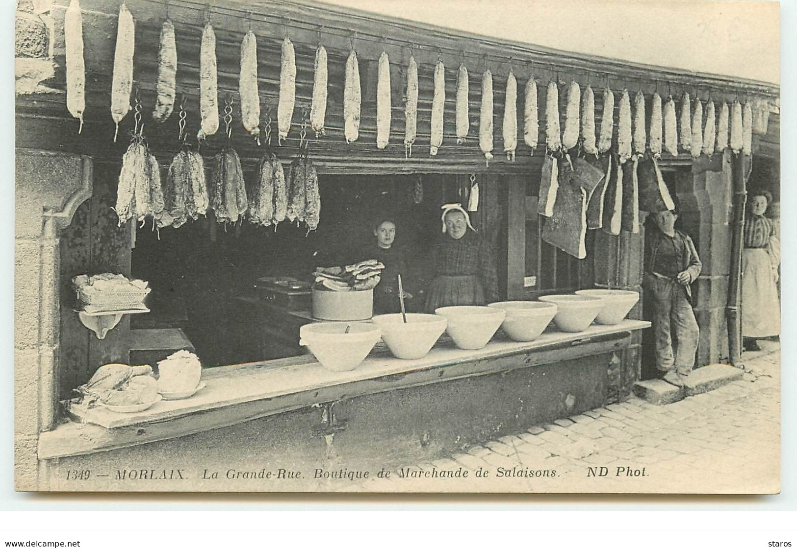 MORLAIX - La Grande Rue - Boutique De Marchande De Salaisons - Morlaix