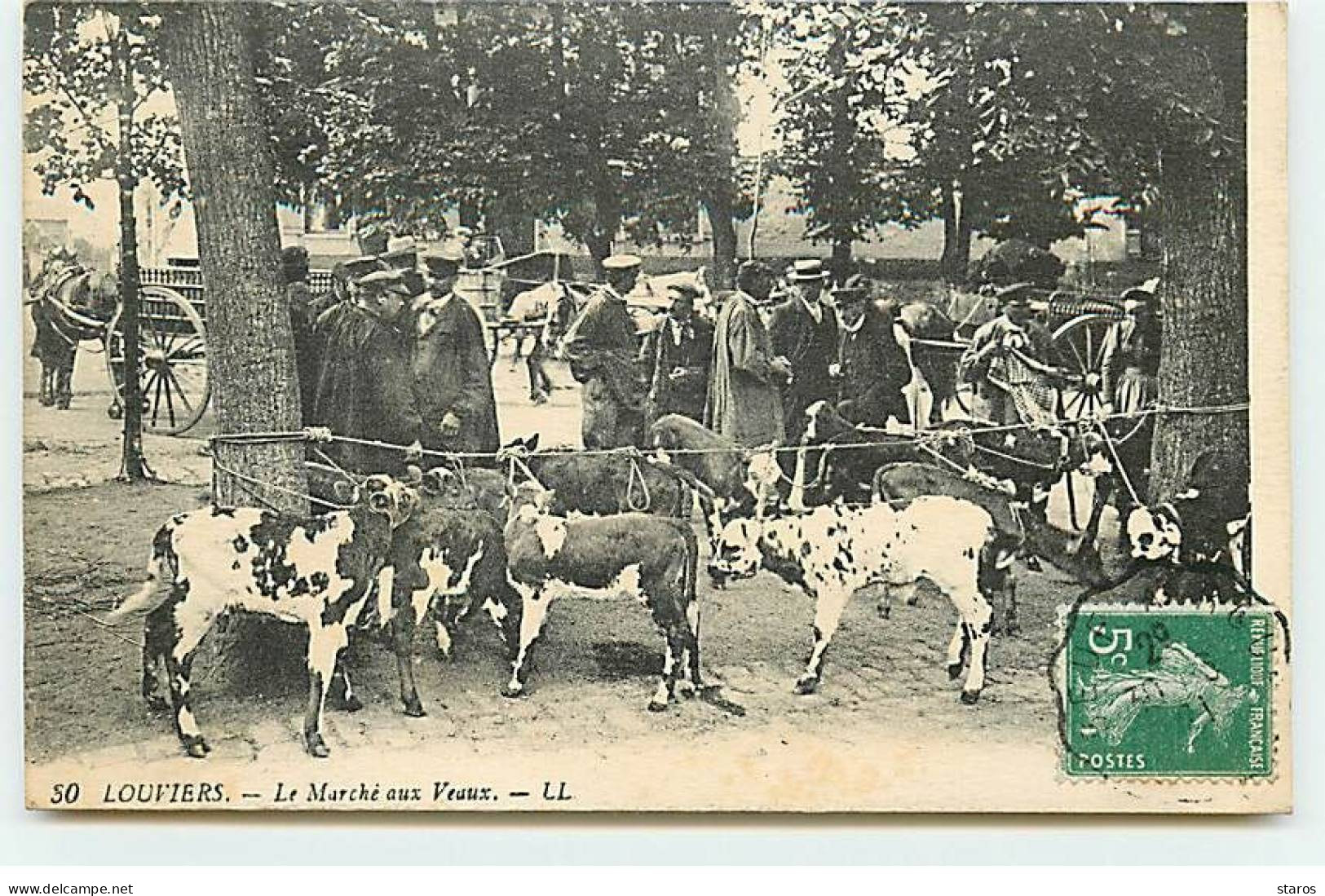 LOUVIERS - Le Marché Aux Veaux - Louviers