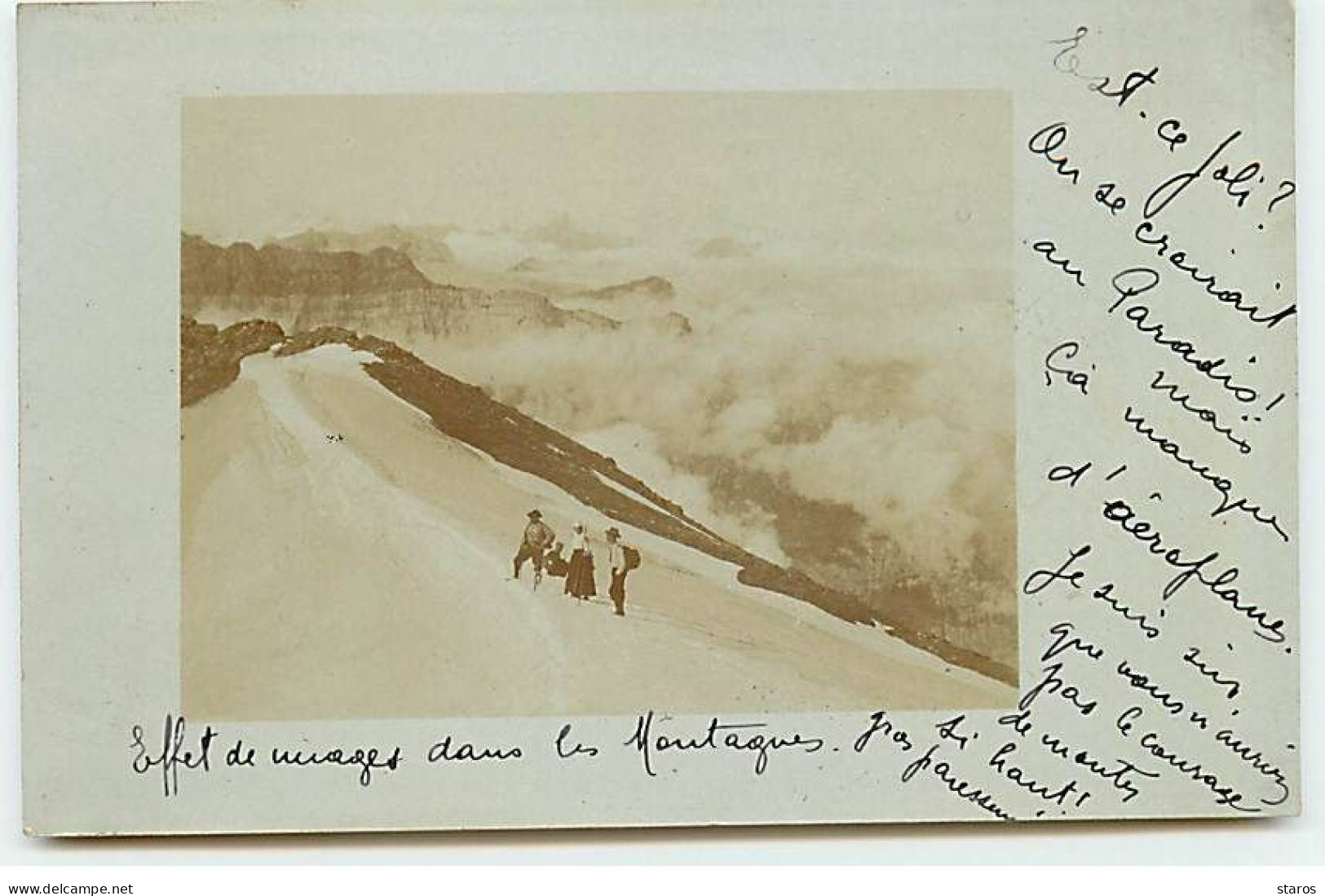 Carte Photo - Sports - Alpinisme - Randonneurs En Haut Du Montagne Enneigée - Alpinismo