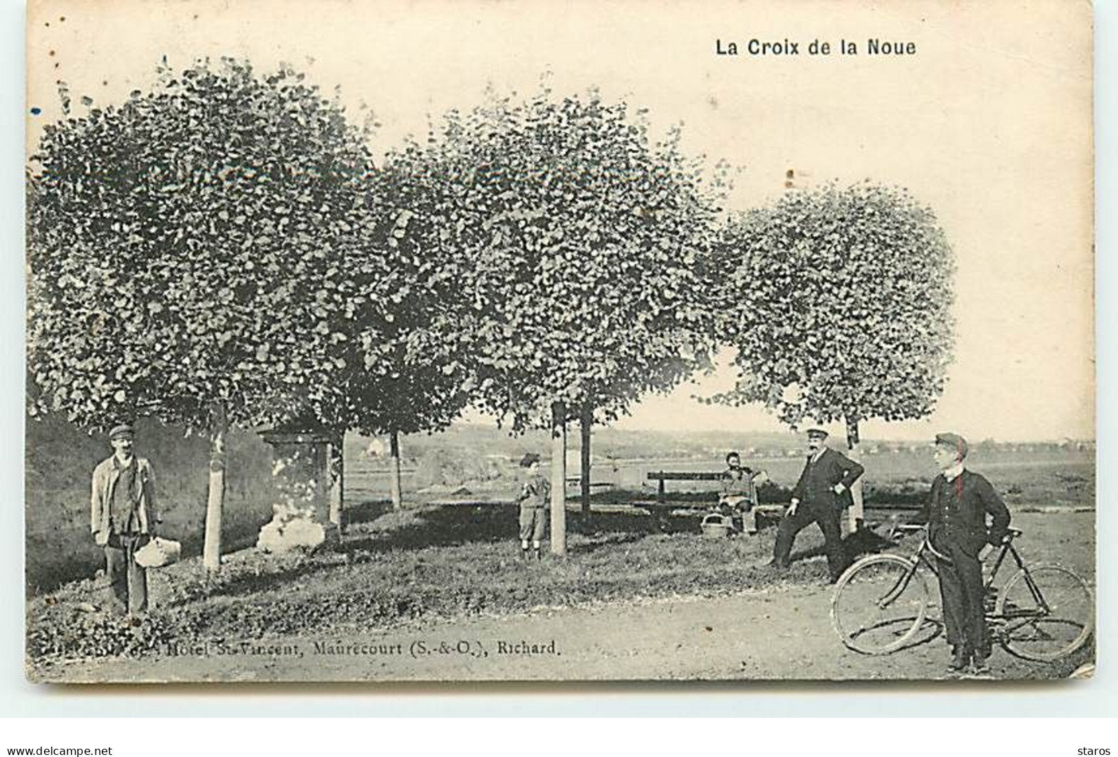 MAURECOURT - La Croix De La Noue - Maurecourt