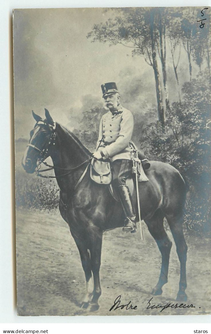 Carte Photo - Kaiser Franz Joseph Sur Un Cheval - Royal Families