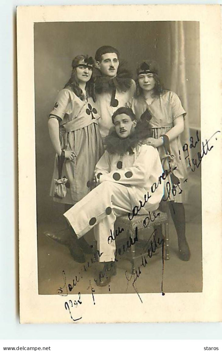 Carte Photo - Mardi-Gras Au Casino De Paris 1921 - Les Professeurs De Fox-Trott - Pierrot - Autres & Non Classés