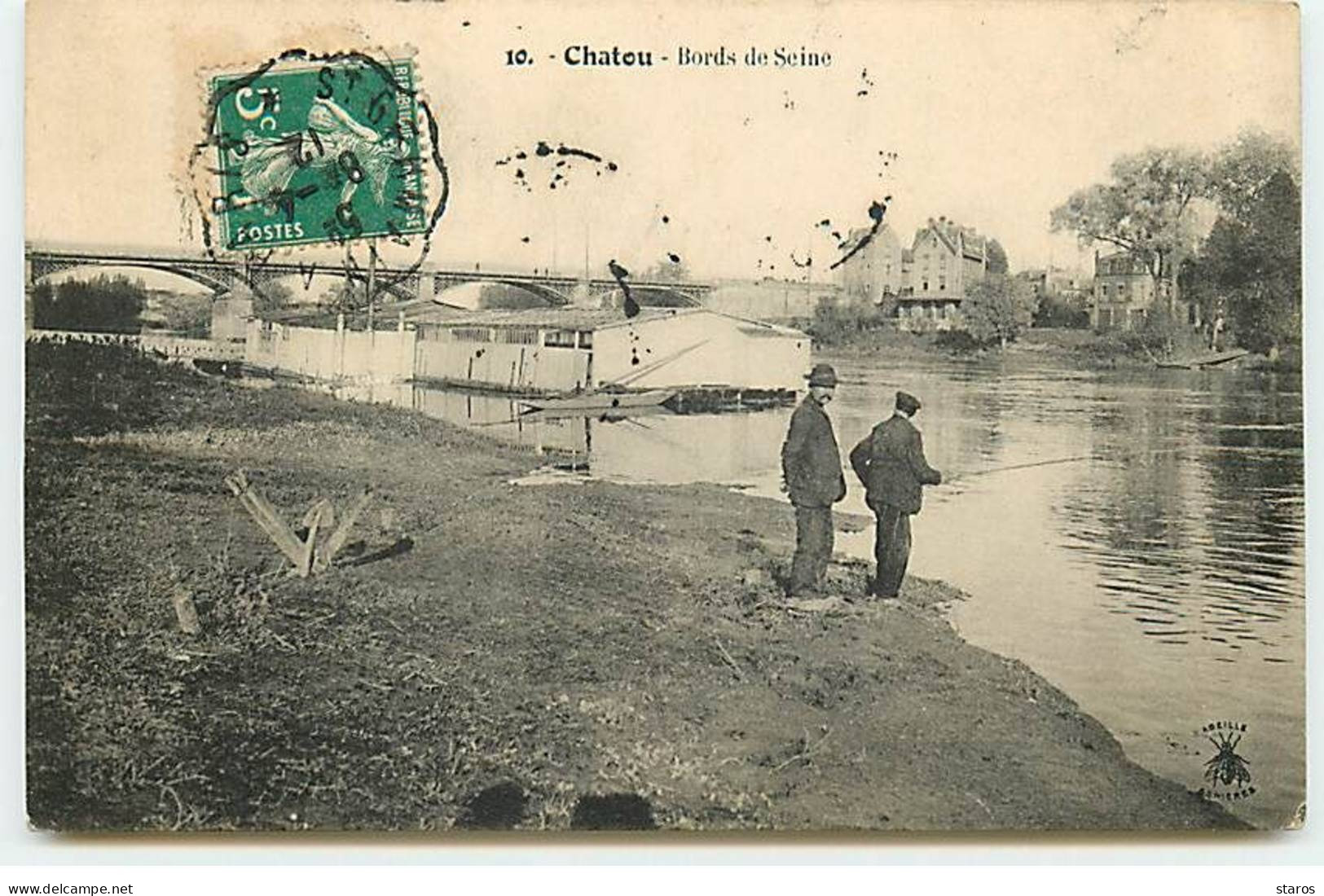 CHATOU - Bords De Seine - Un Homme Pêchant - Chatou