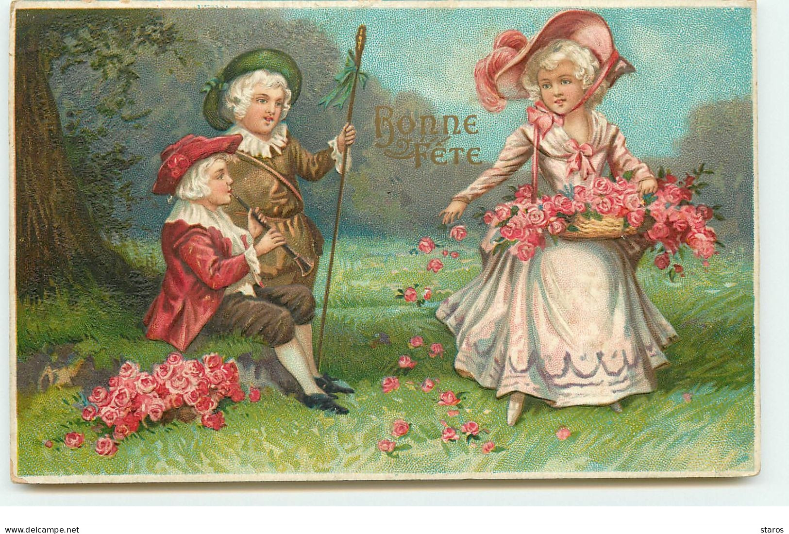 Carte Gaufrée - Bonne Fête - Jeune Fille Avec Des Fleurs, Et Deux Jeunes Garçons - Other & Unclassified