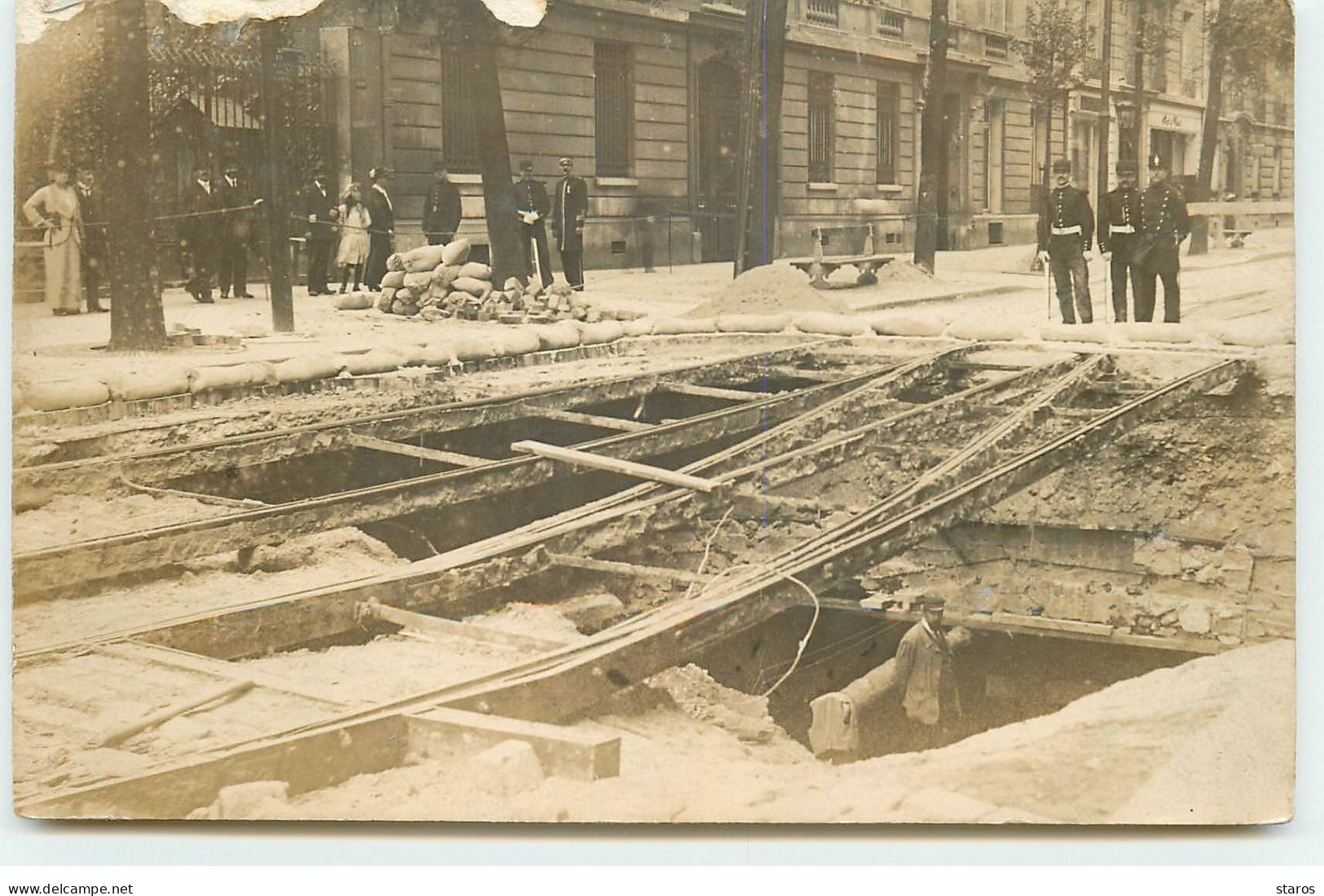 Carte Photo PARIS - Inondations 1910 - Effondrement De La Chaussée - Paris Flood, 1910