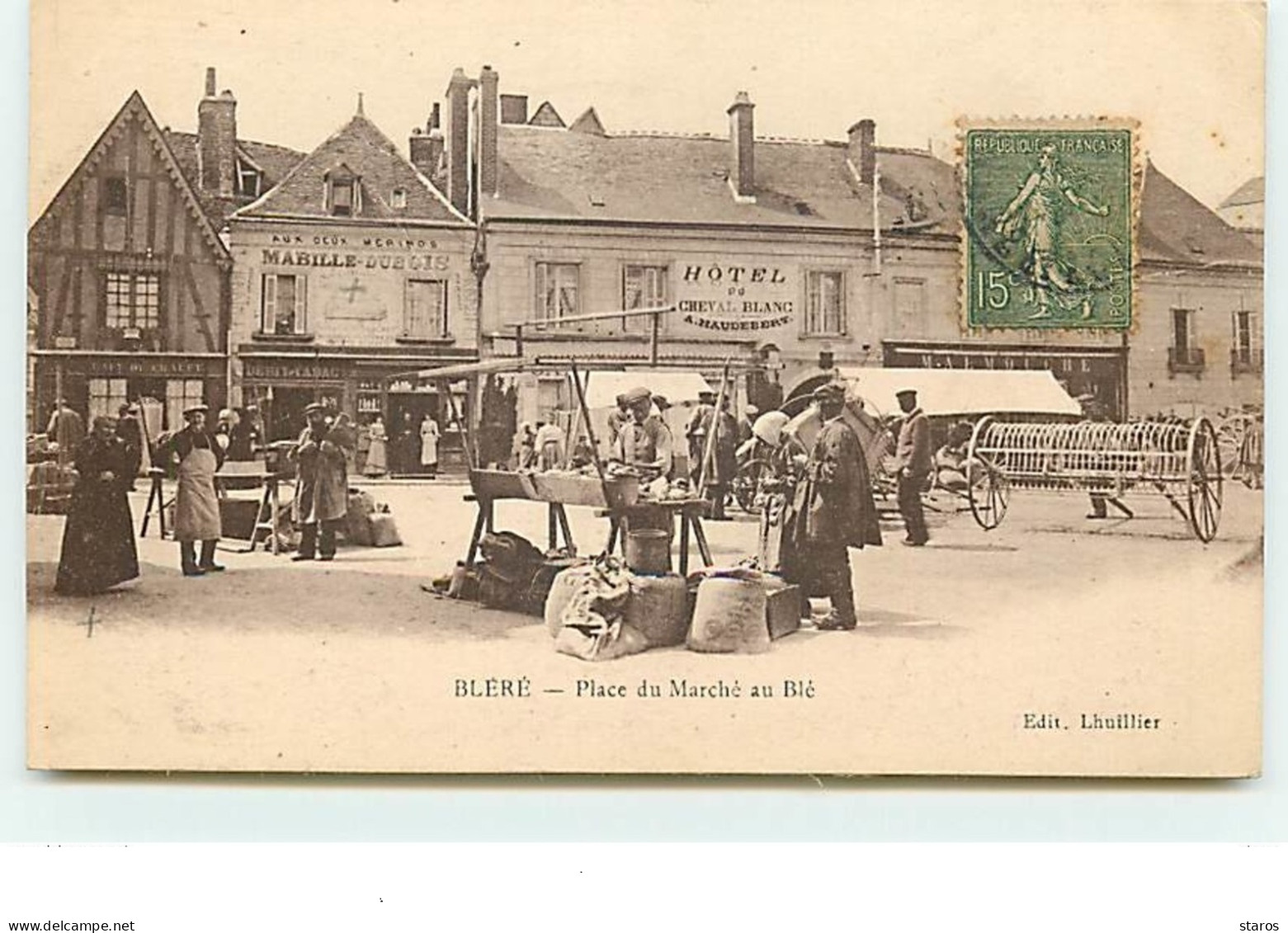 BLERE - Place Du Marché Au Blé - Bléré