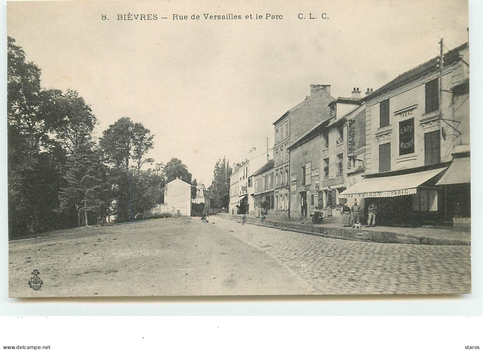 BIEVRES - Rue De Versailles Et Le Parc - Bievres