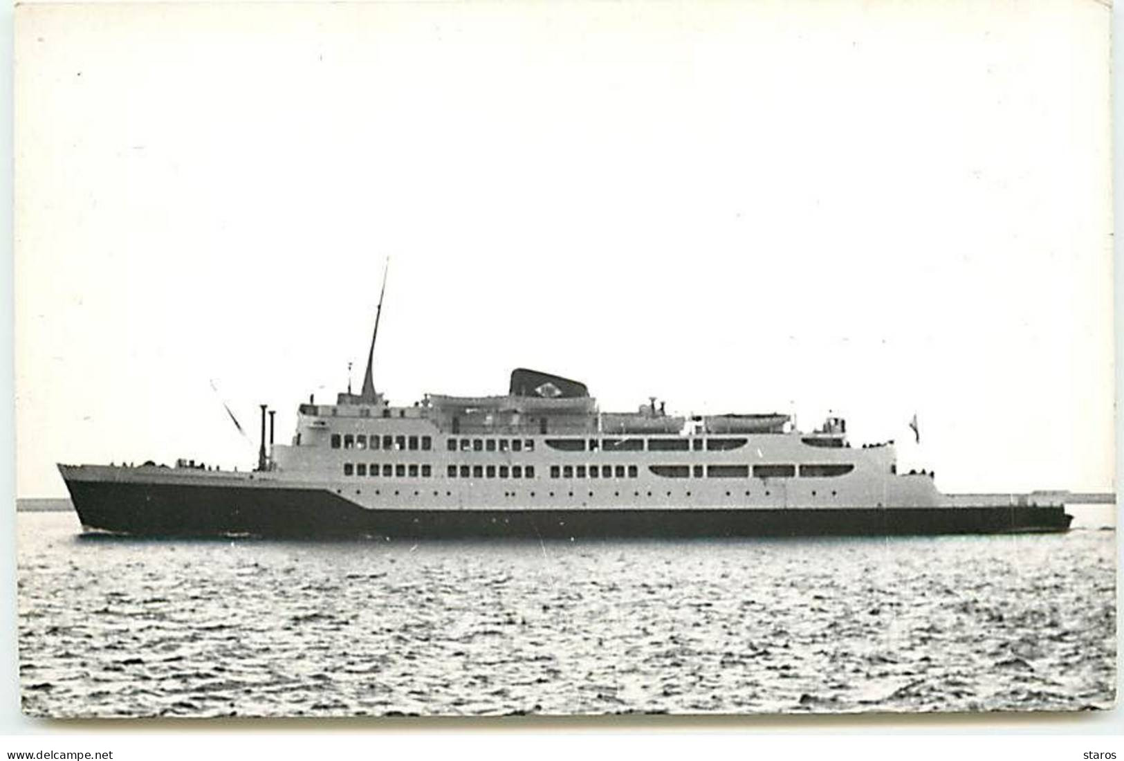 Carte Photo - Bateaux - Ferry Saint-Germain - Ferries