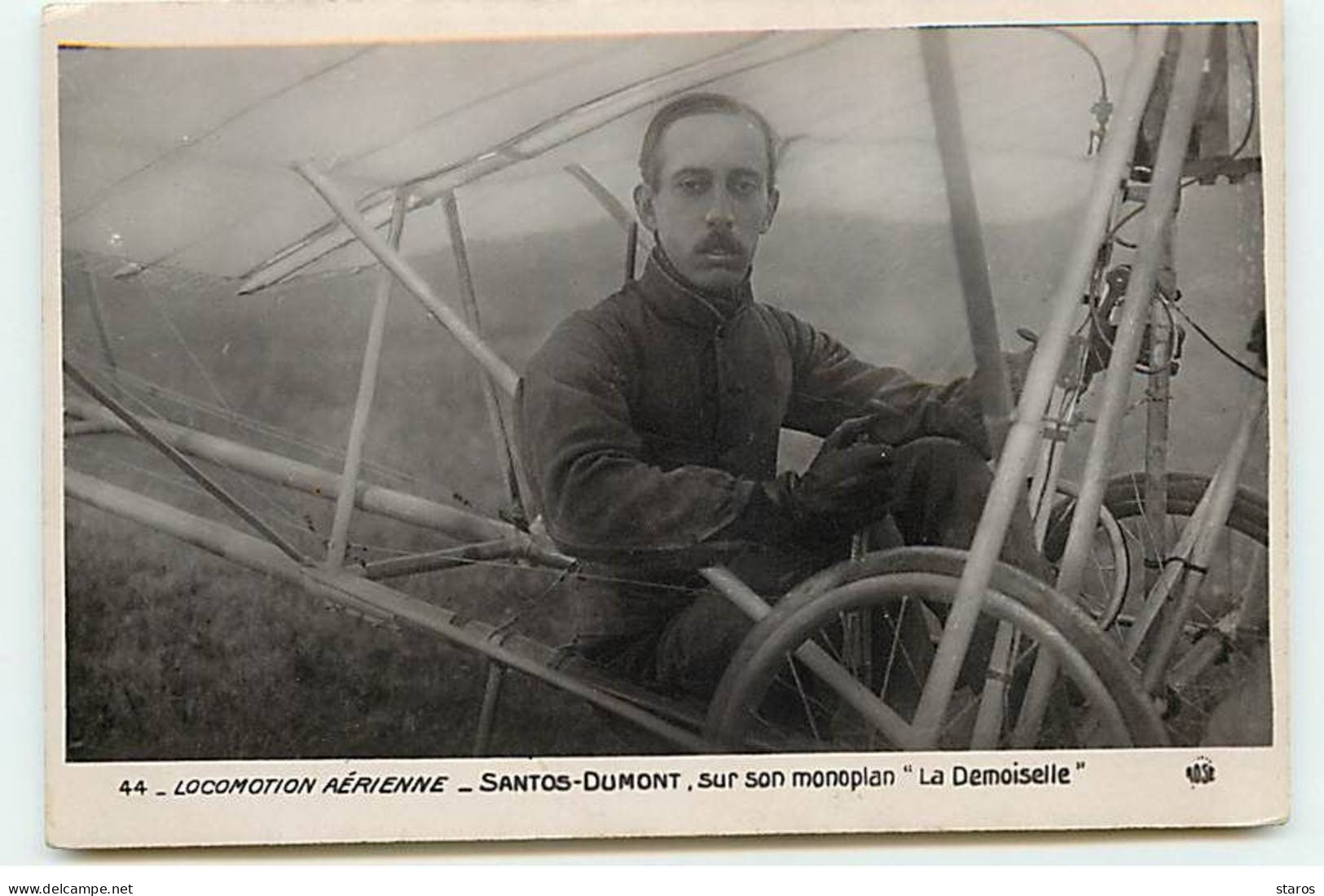 Aviation - Locomotion Aérienne - Santos Dumont, Sur Son Monoplan "La Demoiselle" - ....-1914: Precursors