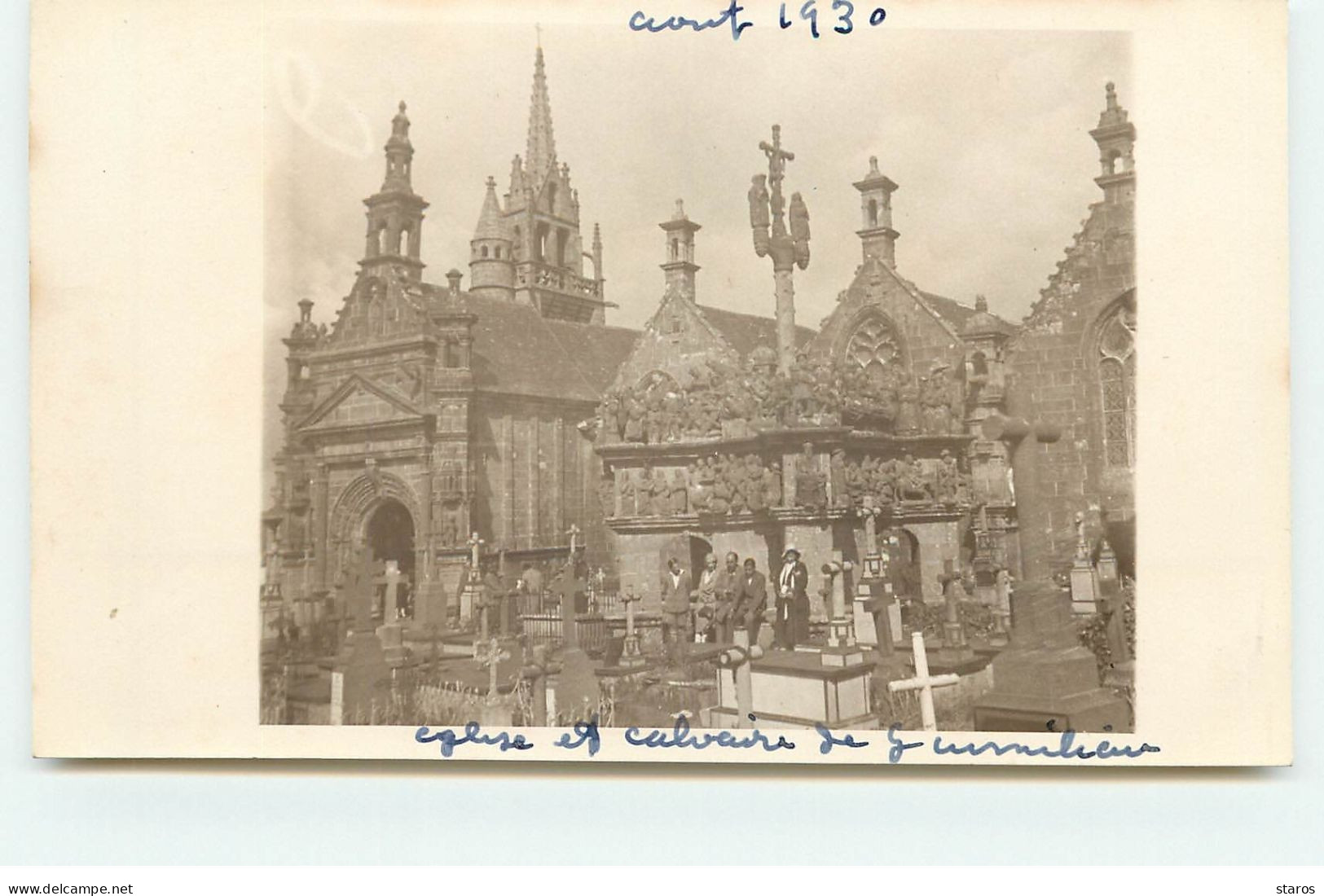 Carte Photo - GUIMILIAU - Eglise Et Calvaire Août 1930 - Guimiliau
