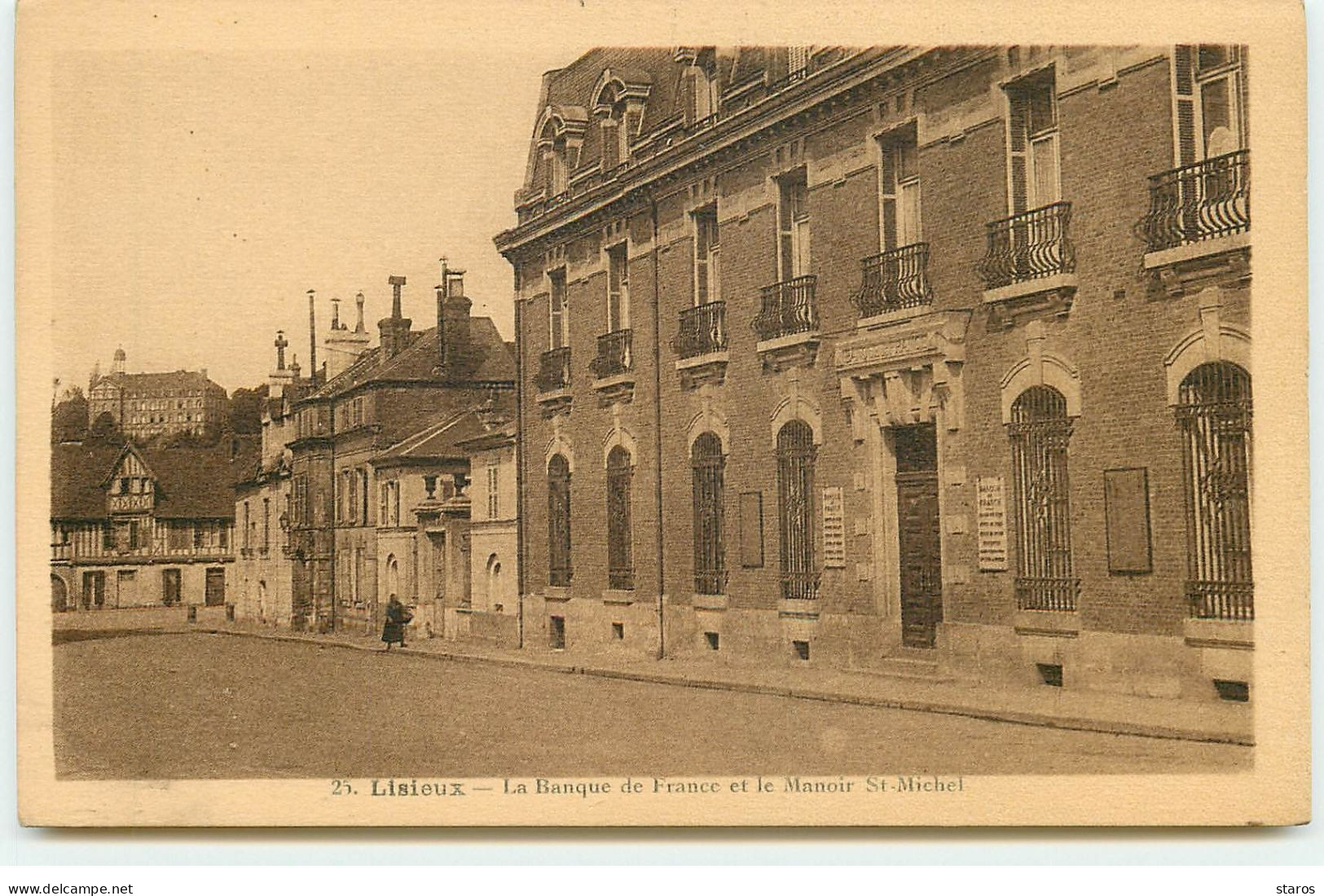 LISIEUX - La Banque De France Et Le Manoir St-Michel - Lisieux